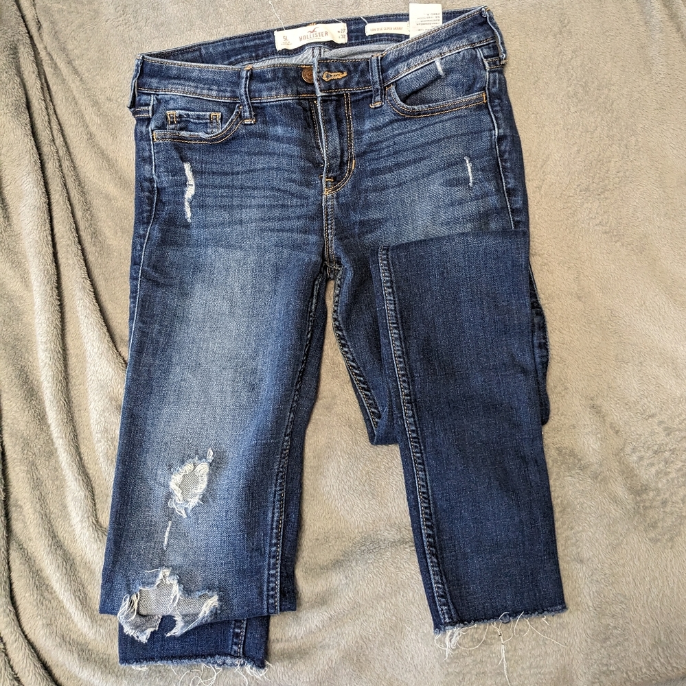 Hollister distressed denim size 5L (27/32)